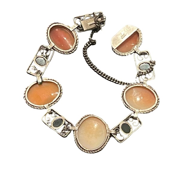 Stunning vintage 800  silver antique hand carved shell cameo link bracelet - Picture 9 of 10